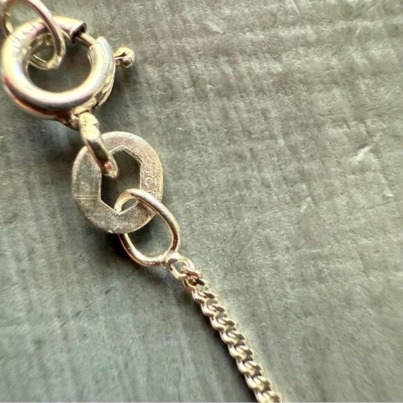 925 Sterling Silver Blue Topaz Labradorite Pendant Necklace 

Preowned - Picture 6 of 12